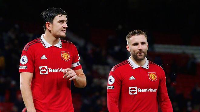 由年轻球员 由年轻球员